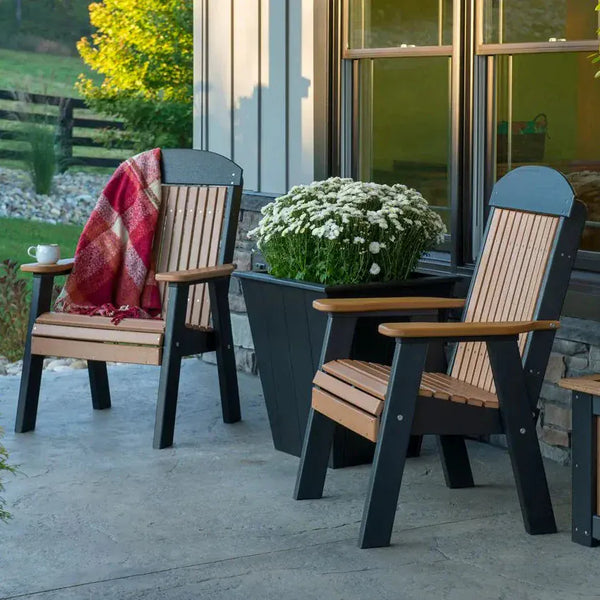 Arm chairs in Cedar and Black