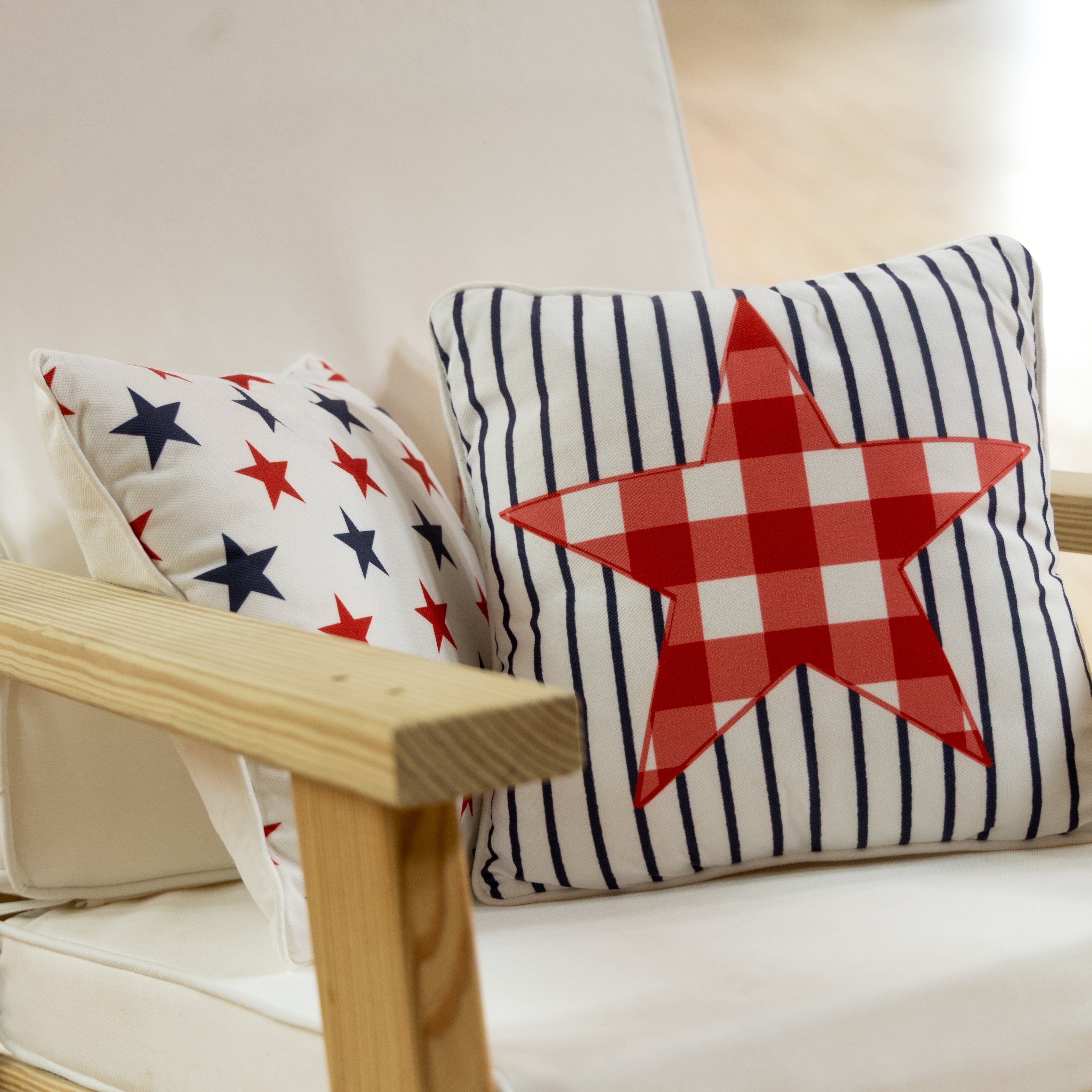 East Green Outdoor Patriotic 14"x14" Accent Pillow