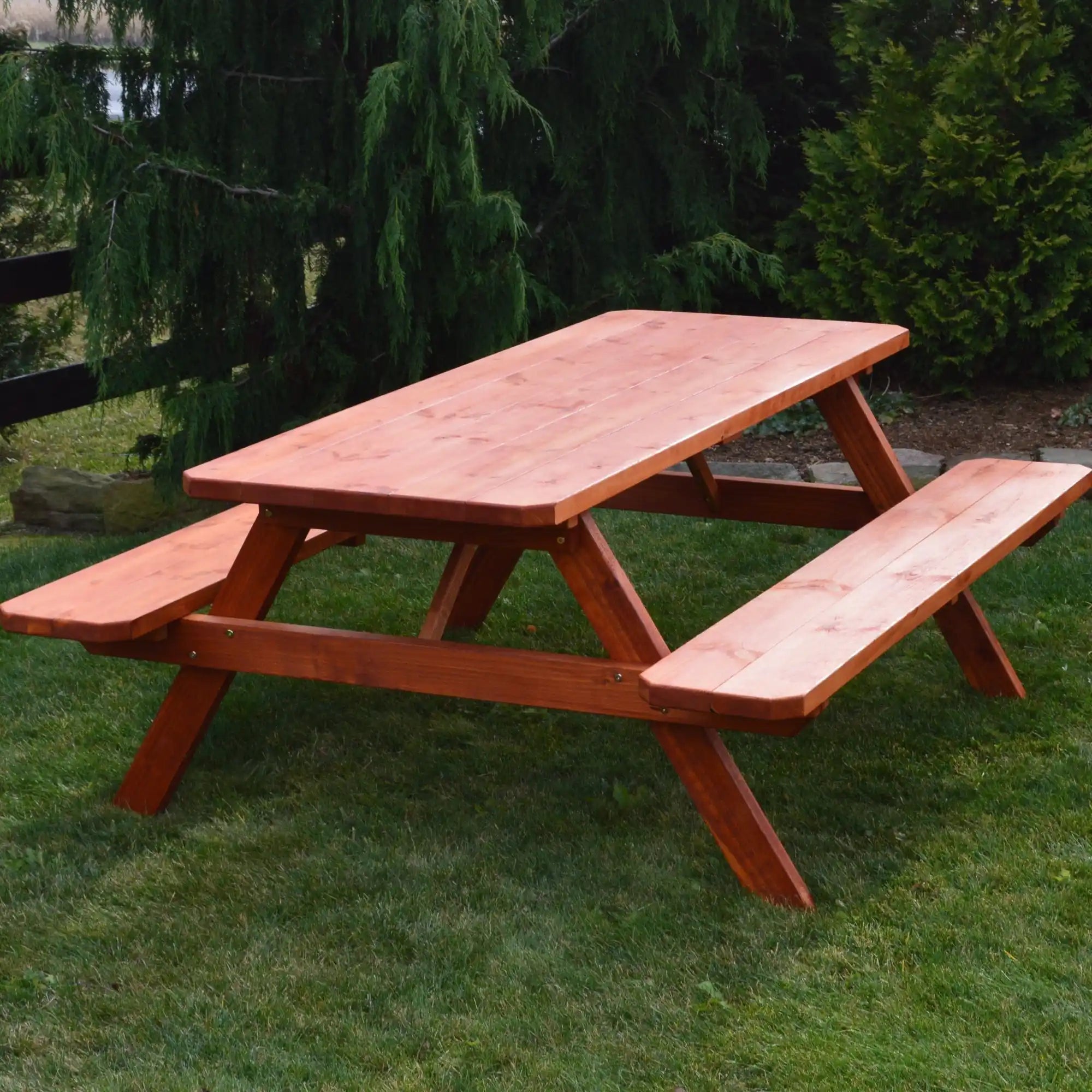 Keystone Amish Co. Spruce Picnic Table
