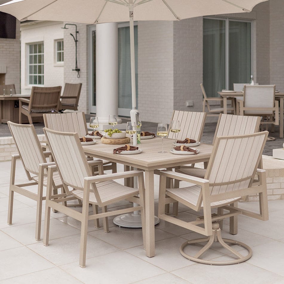 Berlin Gardens Vida 73″ Aluminum Dining Table