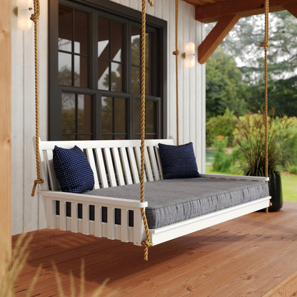 Franklin Recycled Plastic Swing Bed in Bright White