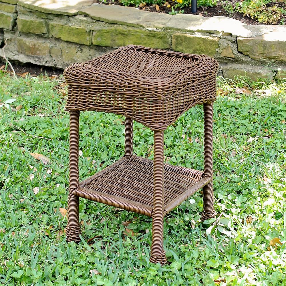 Diamonds Wicker Side Table in Mocha