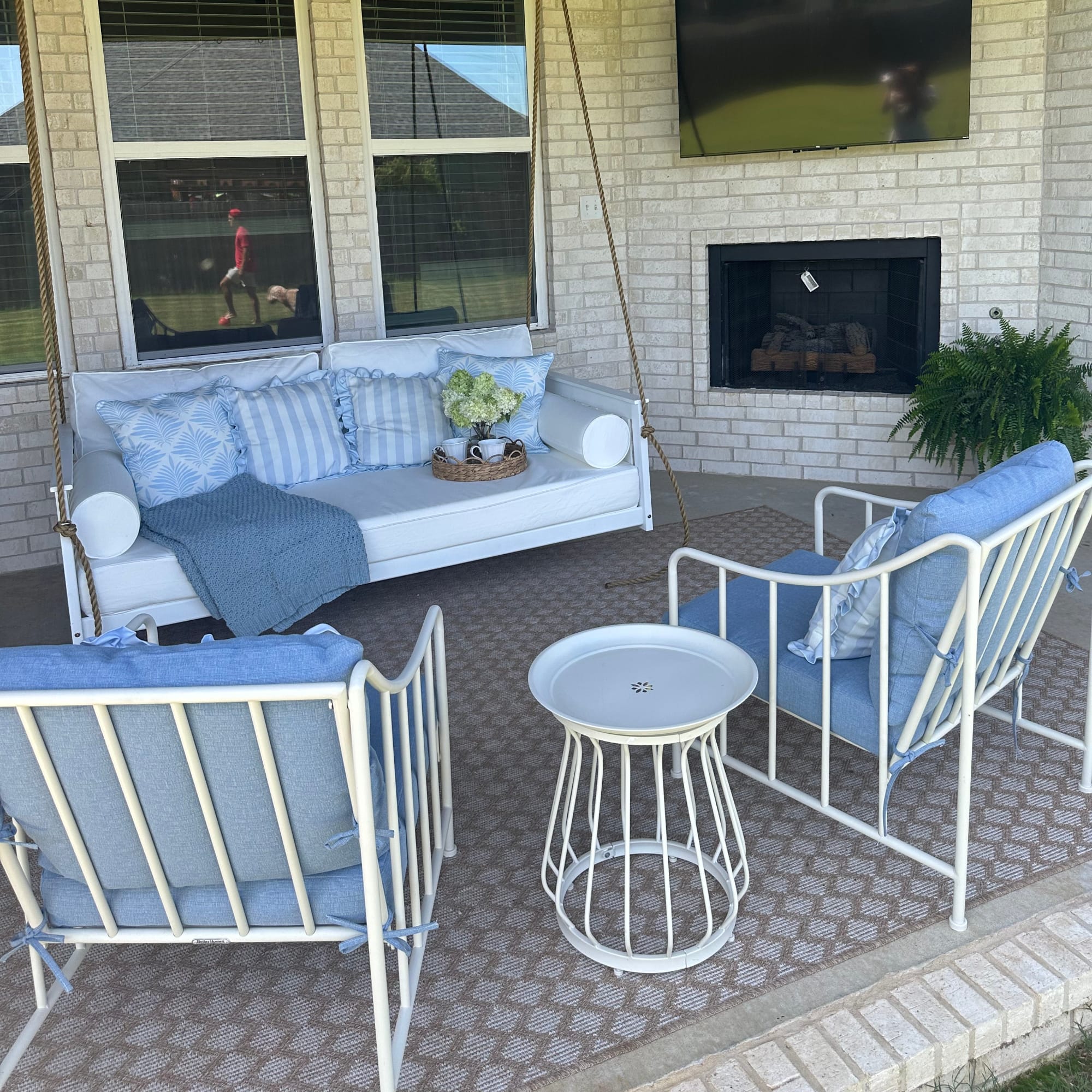 East Green Jovis Outdoor Area Rug