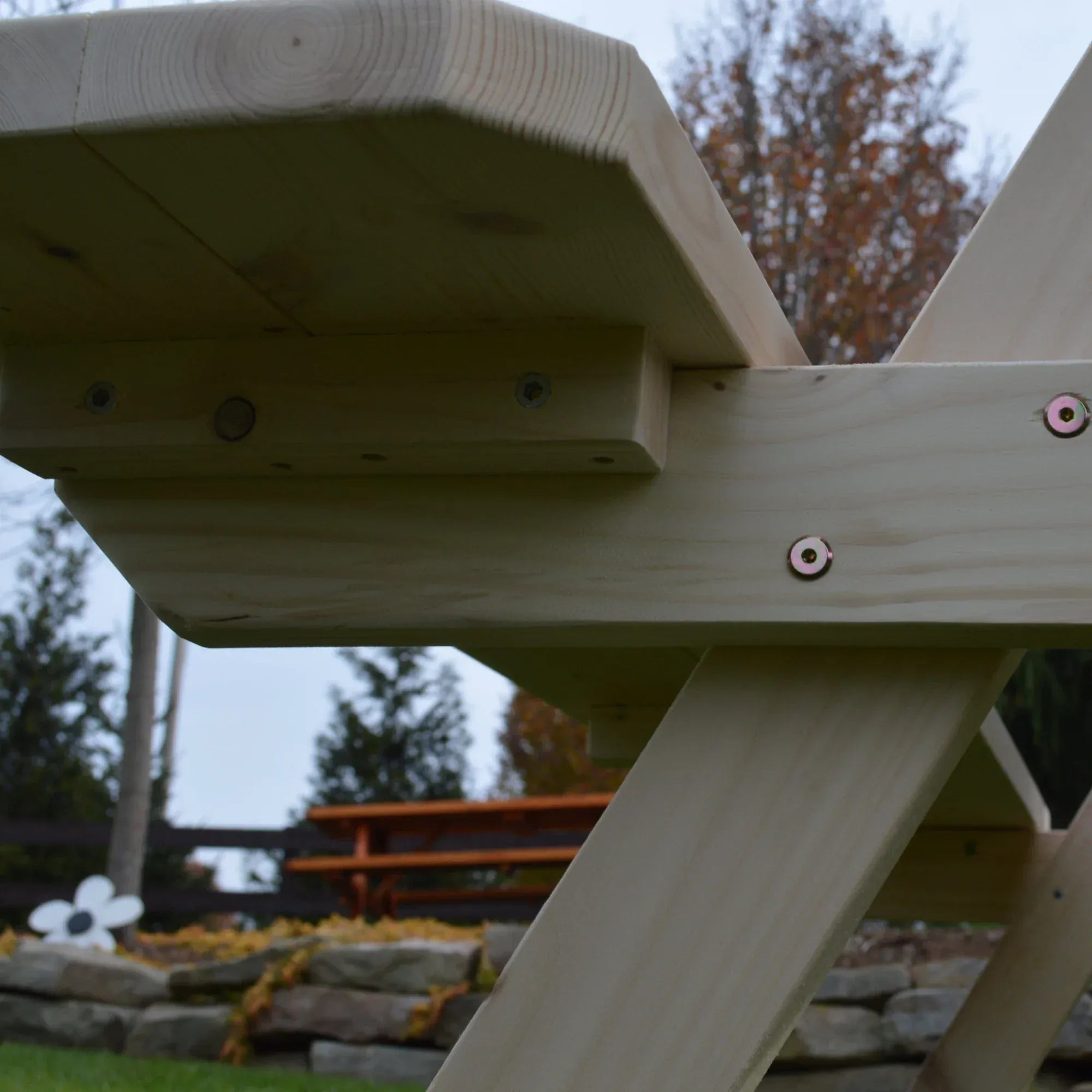 Keystone Amish Co. Spruce Picnic Table