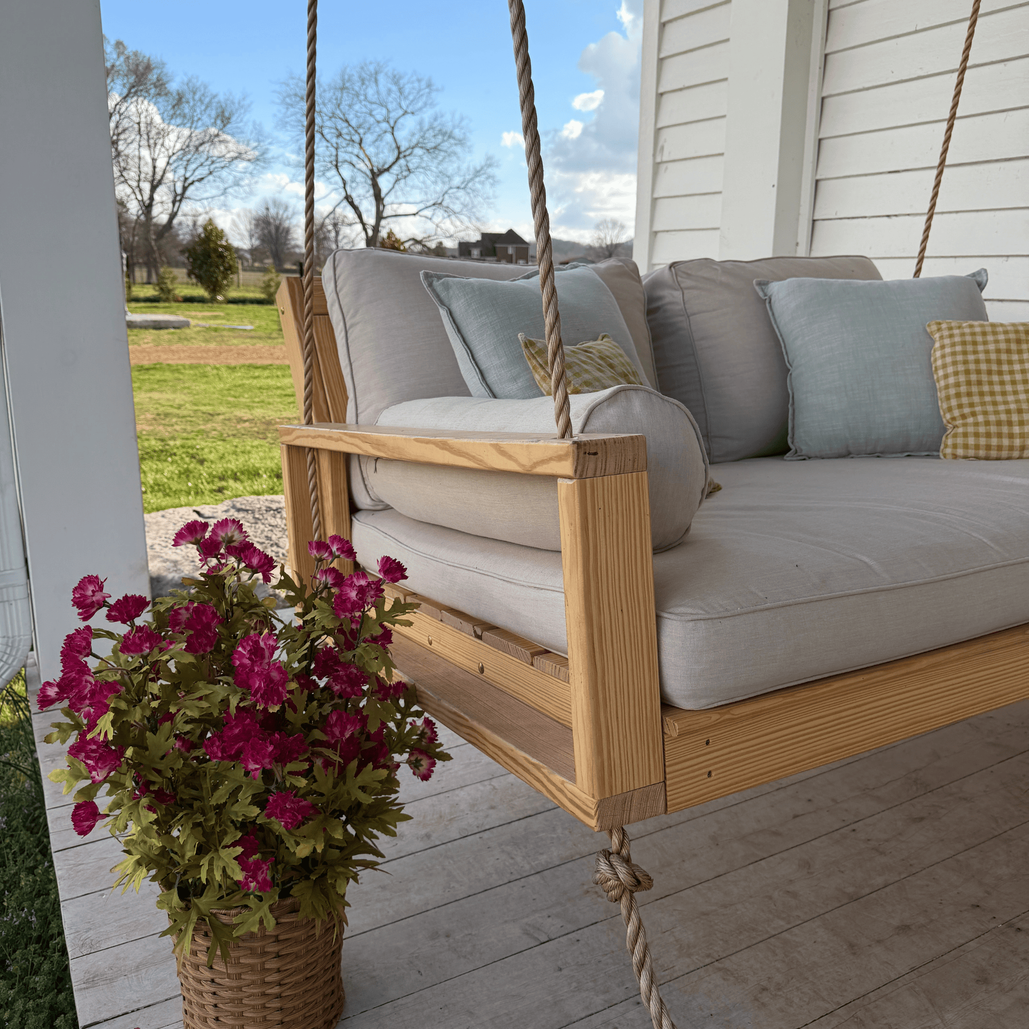 Amish Casual Malvern Porch Swing Bed, 5 Ft Unfinished