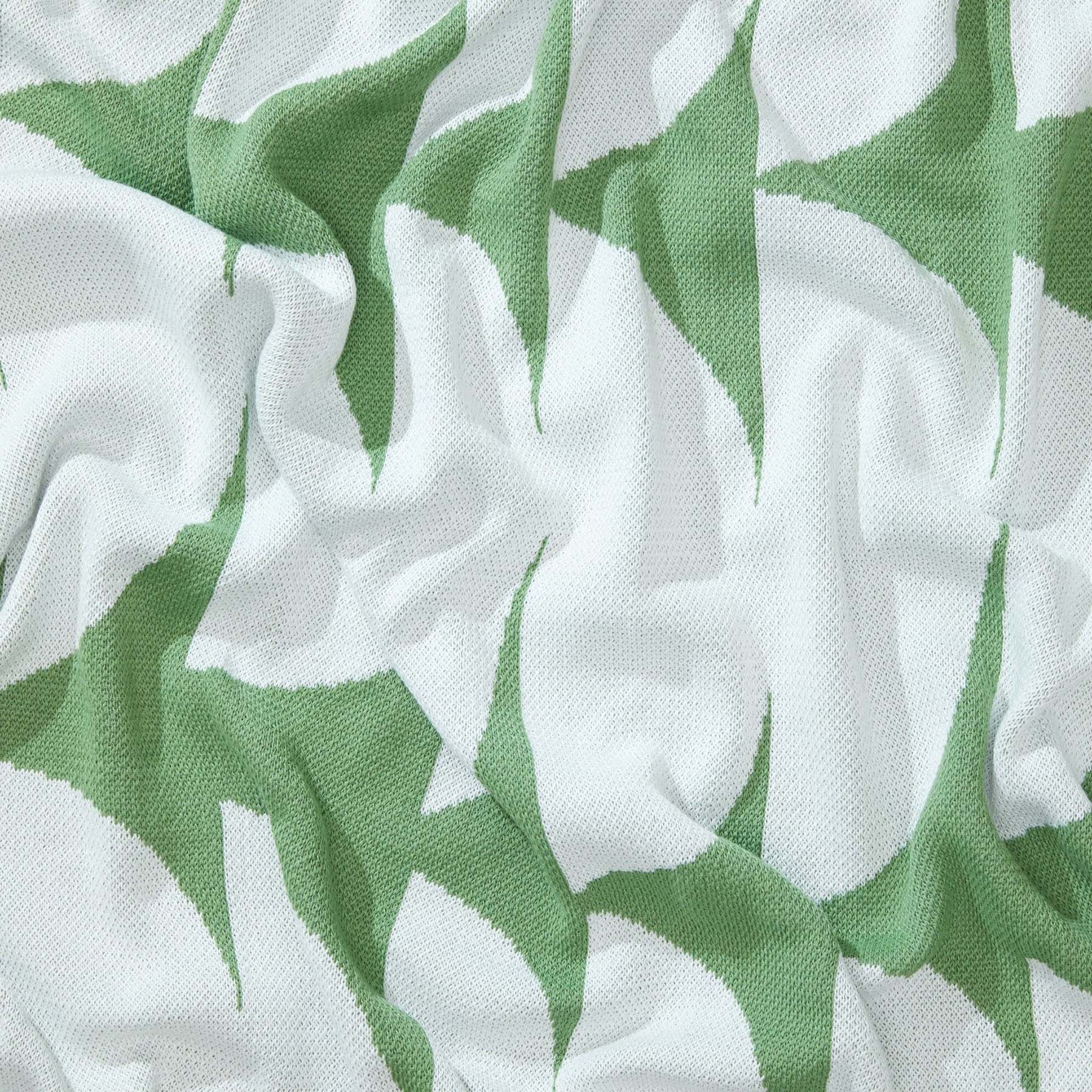 Indoor | Outdoor Sustainable Knit Modern Throw Blanket - Poly Kaareva by Petra Kaksonen