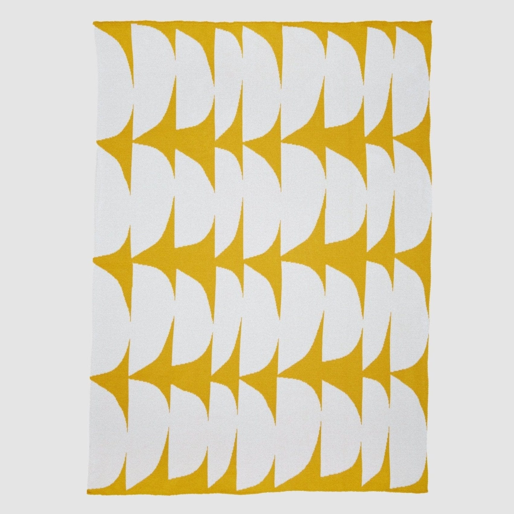 Indoor | Outdoor Sustainable Knit Modern Throw Blanket - Poly Kaareva by Petra Kaksonen